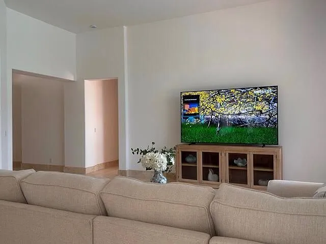 8387 Ironhorse Ct — Photo 13