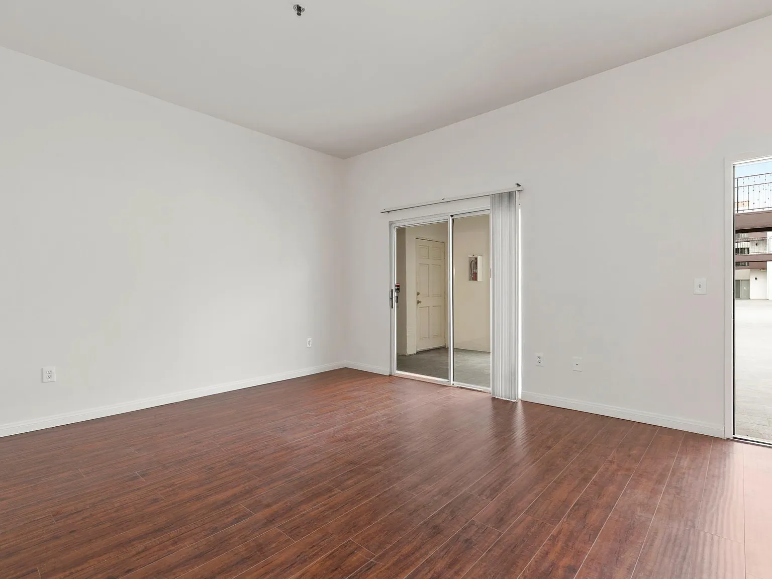 2 bed, $2,950 — Photo 2