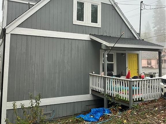 3rd image of 324 Forest Cir