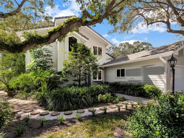 140 Chinaberry Ln #13, Vero Beach, FL 32963