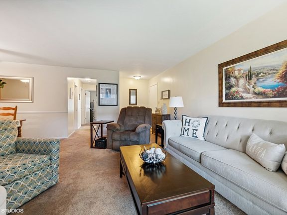 3rd image of 1009 E Kevin Cir APT 3