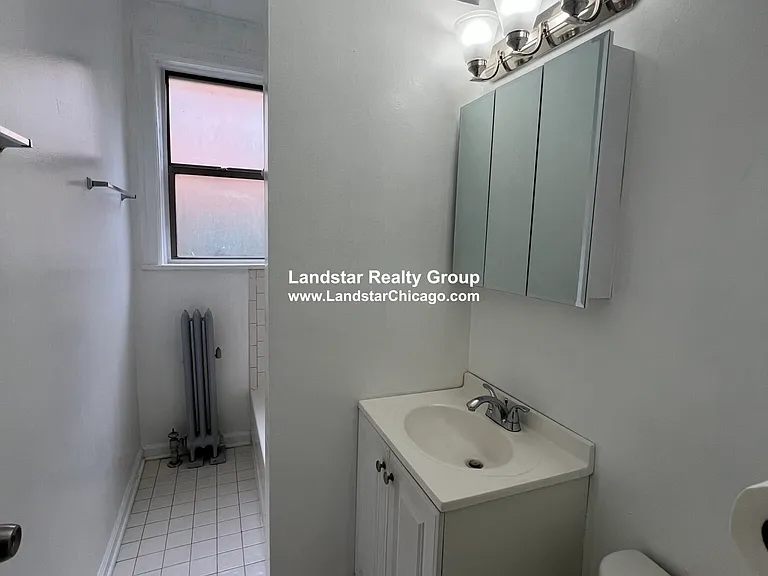 1363 W Estes Ave #1T — Photo 6