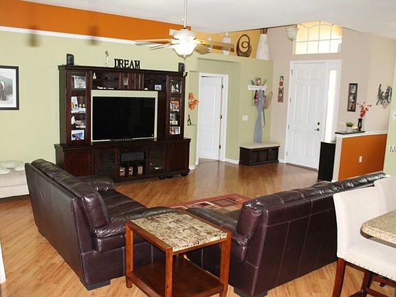 4th image of 2807 Abbey Grove Dr