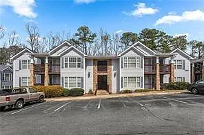 3 bed, 2.0 bath, 1403 sqft, $2,250 — Photo 3