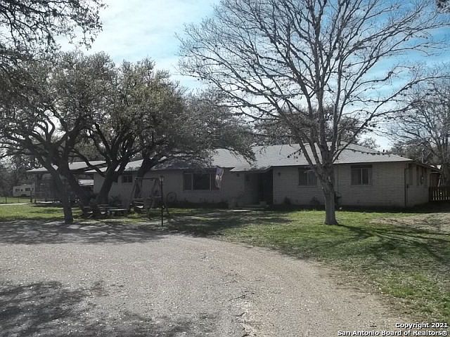 1st image of 590 FM 1120