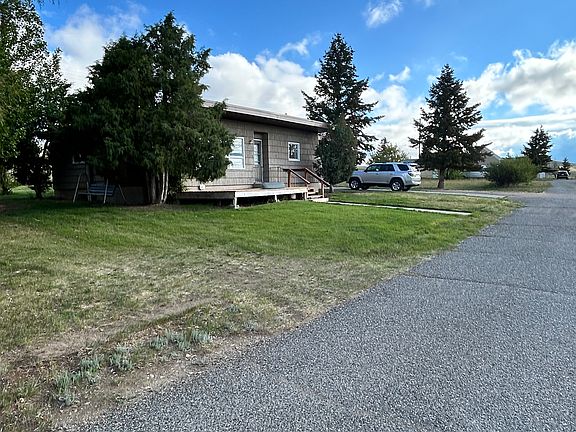 2nd image of 6 & 8 Depot Hill Rd #6