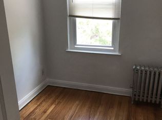 2125 35th St, Astoria, NY 11105