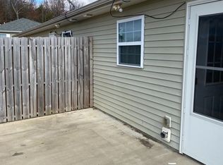 106 Nancy Ln, Russellville, KY 42276