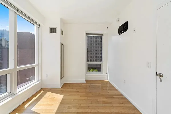 Rented by Corcoran | media 6