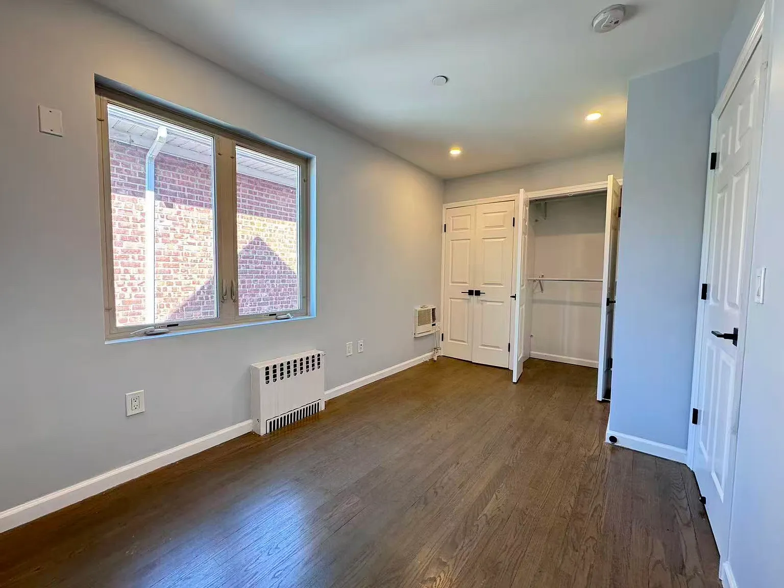 3 bed, 1.5 bath, 1500 sqft, $3,300 — Photo 3
