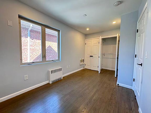 3rd image of 6123 165th St #1F