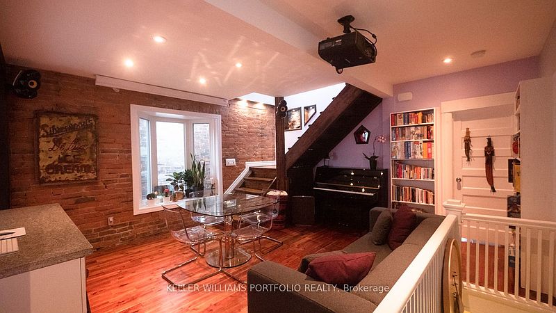 Toronto House for rent - 3 Bedrooms — photo 3