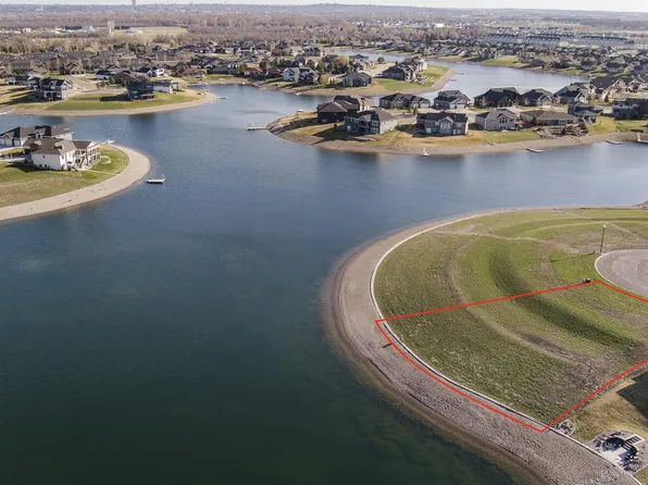 824 Southbay Cir, City Of Bismarck, ND 58504