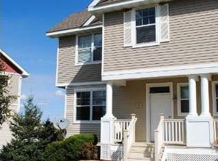 12 Heritage Blvd, Hudson, WI 54016