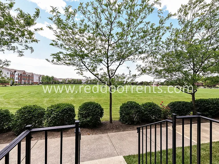 13340 Golden Gate Dr E — Photo 4