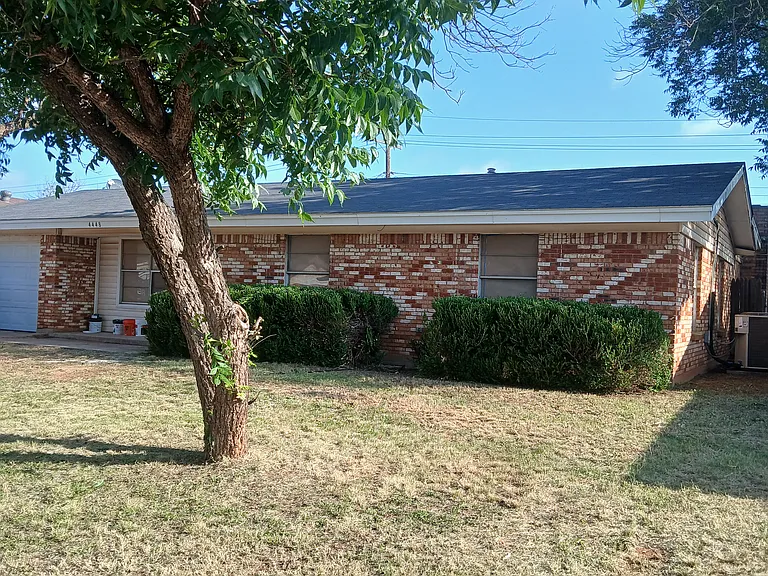 4448 State St — Photo 1