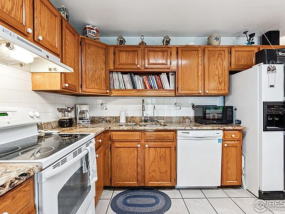 4th image of 2516 S Cimarron St