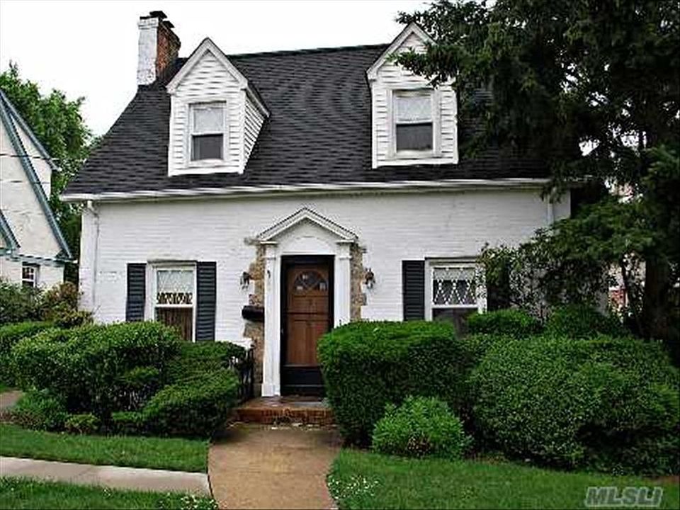 1st image of 18 Latimer Ct
