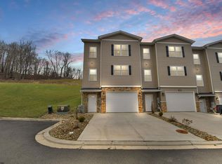 2086 Mountain Ash Ln, Morgantown, WV 26501