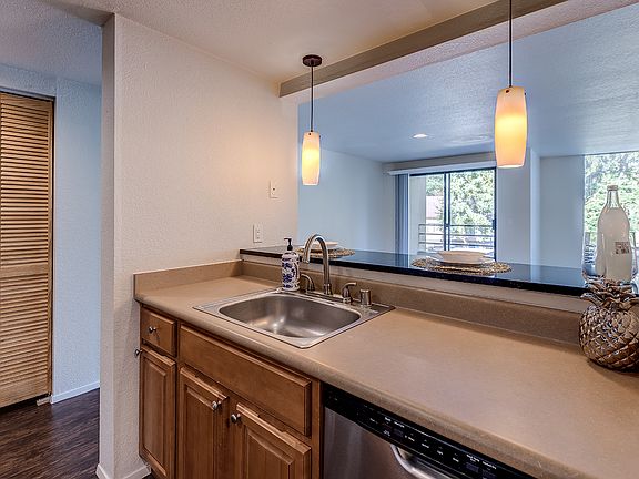 3rd image of 10290 NE 12th St #107