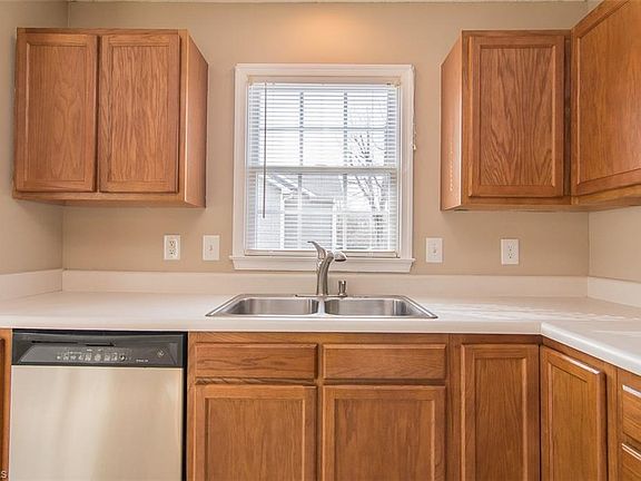 4th image of 2101 Westover Dr