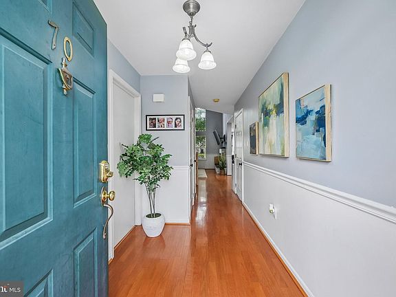 4th image of 70 La Costa Dr
