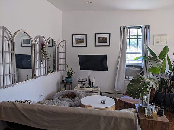 5th image of 387 Quincy St #7