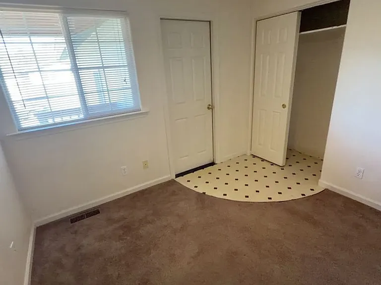 3121 Matthew Ln — Photo 7