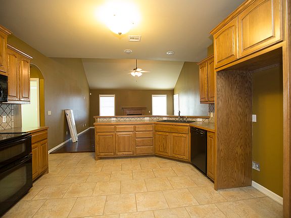 Bright and cheerful kitchen