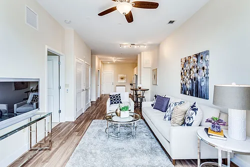 Floor plan 304
