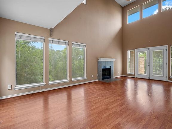 3rd image of 5306 Beacon Dr APT D
