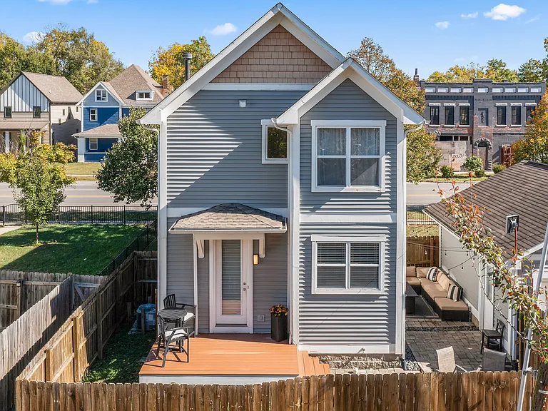 2410 N College Ave — Photo 55