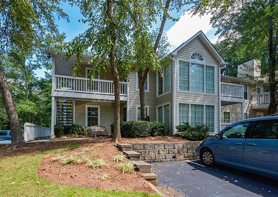 1st image of 2105 Countryside Pl SE