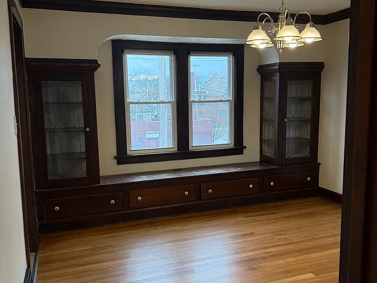 2116 Natchez Ave — Photo 1