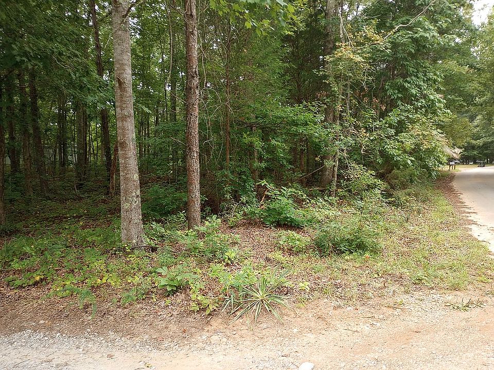 2nd image of 107 Kings Creek Dr