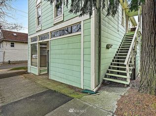 1834 6th Ave W #1/2, Seattle, WA 98119