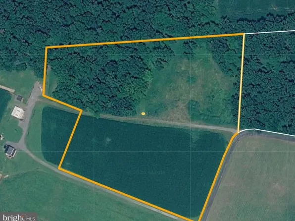 1036 Round Hill Rd, East Berlin, PA 17316