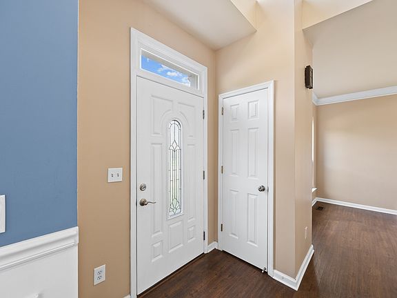5th image of 304 Devonshire Dr