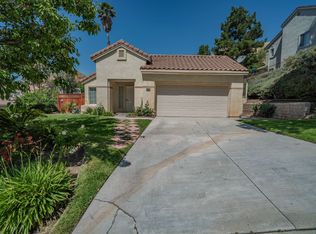 29947 Grandifloras Rd, Santa Clarita, CA 91387