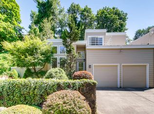 3110 SE Berkeley Pl, Portland, OR