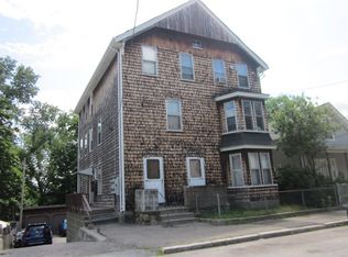 99 1st Ave, Woonsocket, RI 02895