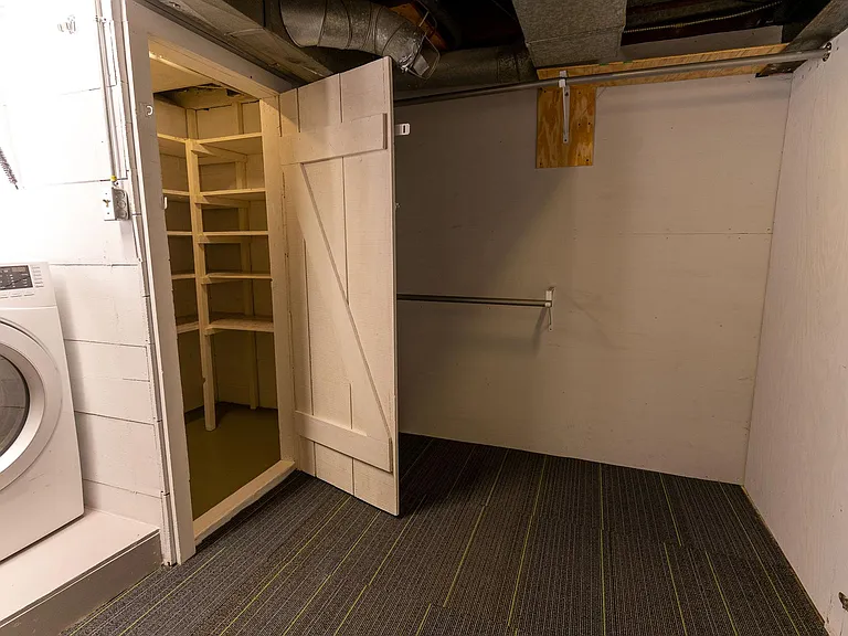 Pantry 1