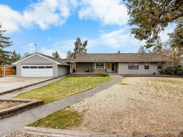 1123 NW Canyon Dr, Redmond, OR 97756