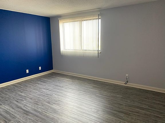 Living Room with UK Accent Wall