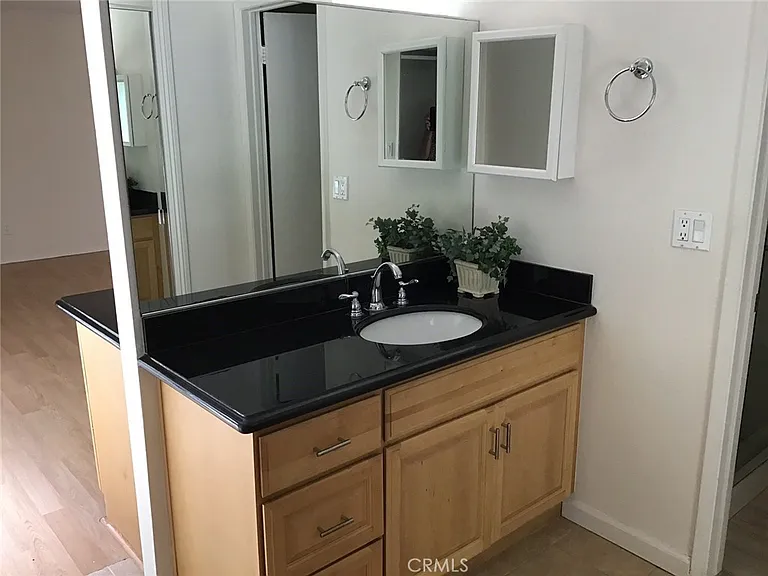 6047 Scotmist Dr — Photo 4