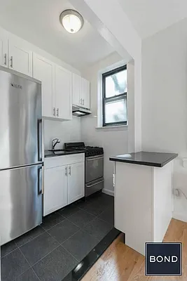 Rented by Bond New York | media 8
