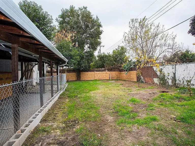 7512 Rubens Pkwy — Photo 15