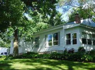 6443 Gilbertville Rd, La Porte City, IA 50651