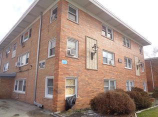 10805 S Lloyd Dr APT 2, Worth, IL 60482