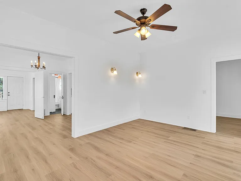 4017 Miller Way — Photo 4